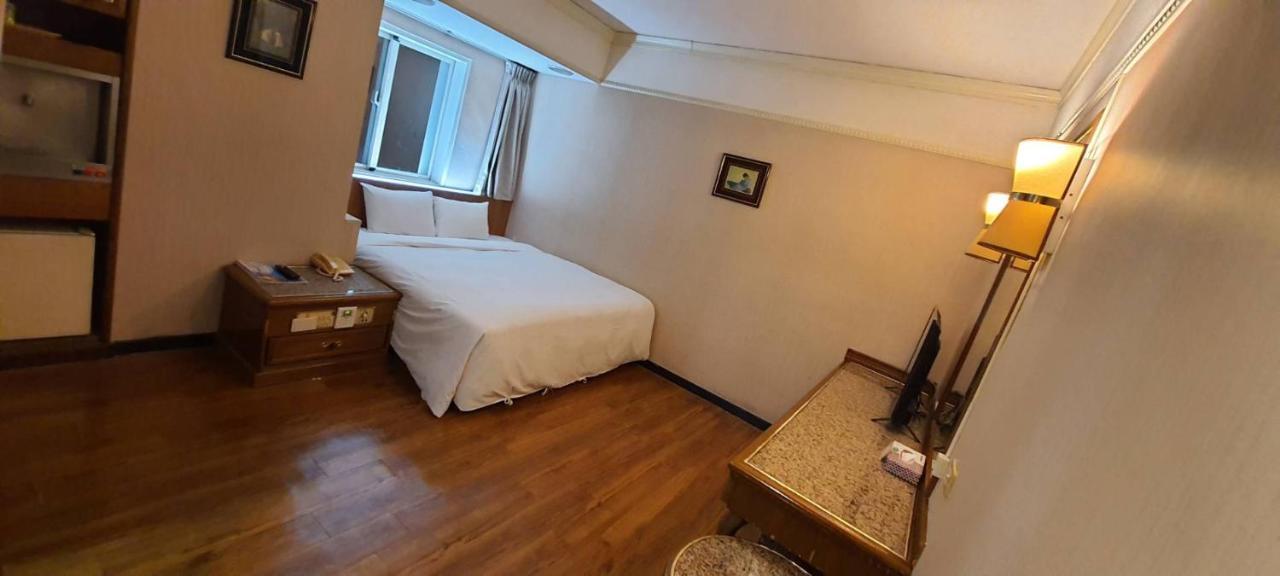 ทาเปง เบย์ ฮอลิเดย์ โฮเต็ล Hotel ตงกั่ง ภายนอก รูปภาพ
