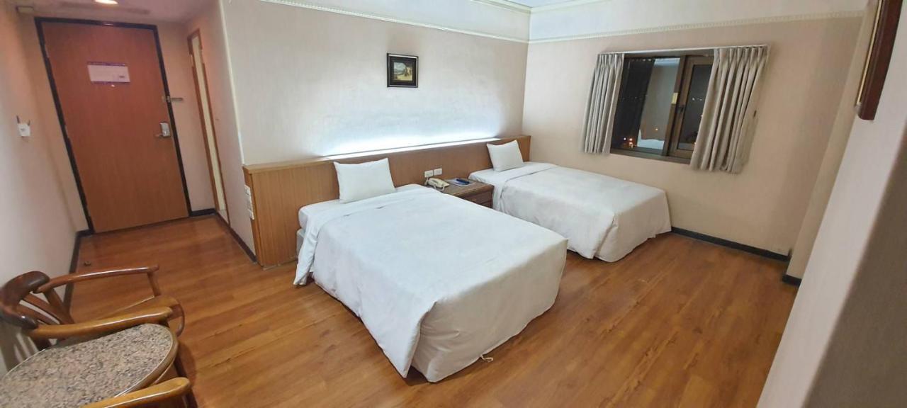 ทาเปง เบย์ ฮอลิเดย์ โฮเต็ล Hotel ตงกั่ง ภายนอก รูปภาพ
