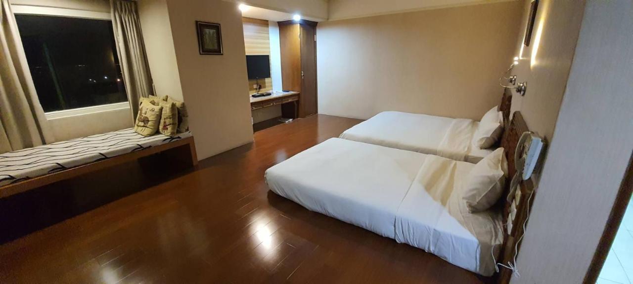 ทาเปง เบย์ ฮอลิเดย์ โฮเต็ล Hotel ตงกั่ง ภายนอก รูปภาพ