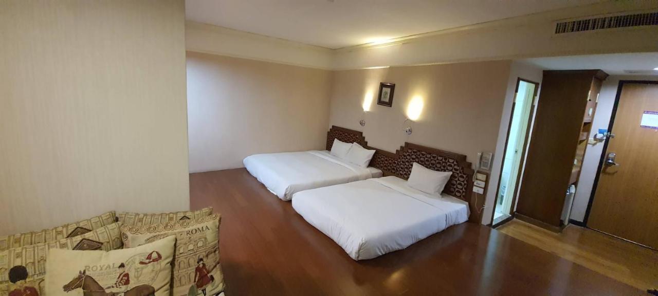 ทาเปง เบย์ ฮอลิเดย์ โฮเต็ล Hotel ตงกั่ง ภายนอก รูปภาพ