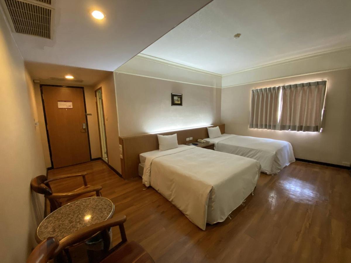 ทาเปง เบย์ ฮอลิเดย์ โฮเต็ล Hotel ตงกั่ง ภายนอก รูปภาพ