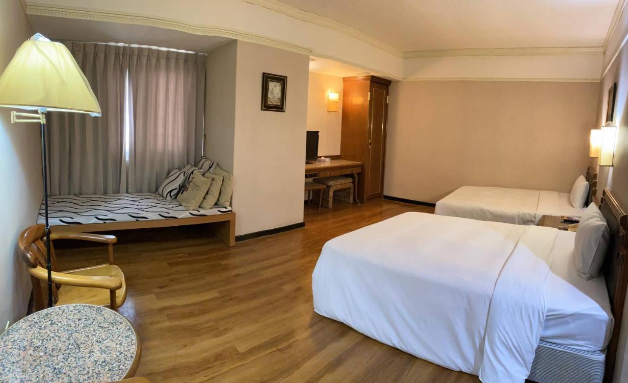 ทาเปง เบย์ ฮอลิเดย์ โฮเต็ล Hotel ตงกั่ง ภายนอก รูปภาพ