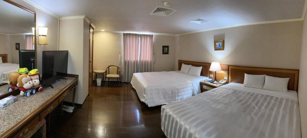 ทาเปง เบย์ ฮอลิเดย์ โฮเต็ล Hotel ตงกั่ง ภายนอก รูปภาพ